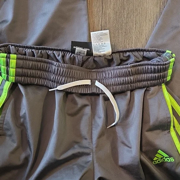 Adidas • Unisex Track Pants - Picture 4 of 5